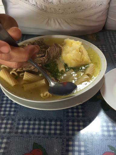 Caldo Santa Maria “ El rincón de Charito “