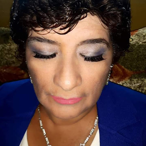 Aleelafitte Makeup