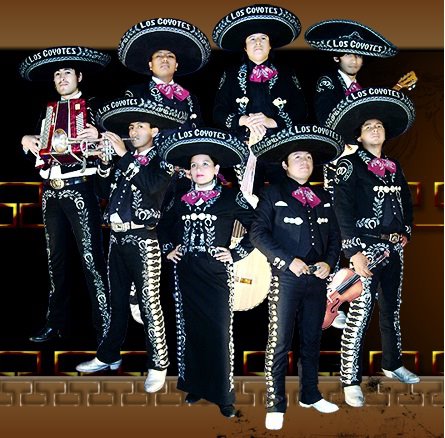 Mariachis en Trujillo - Los Coyotes