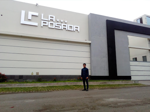 La Posada Suites
