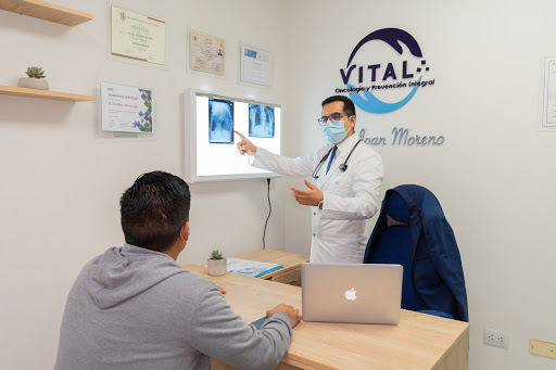 Dr. Joan Moreno Lujan Oncólogo Clínico en Trujillo
